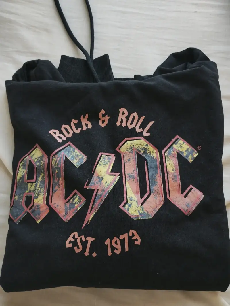Polerón negro AC⚡DC - Rock & Roll - 1