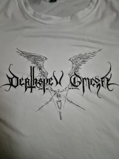 Polera blanca con diseño - miniatura 3