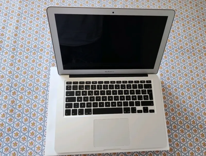 Laptop MacBook Air 13.3" - 1