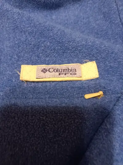 Sweater azul con cuello alto - miniatura 3