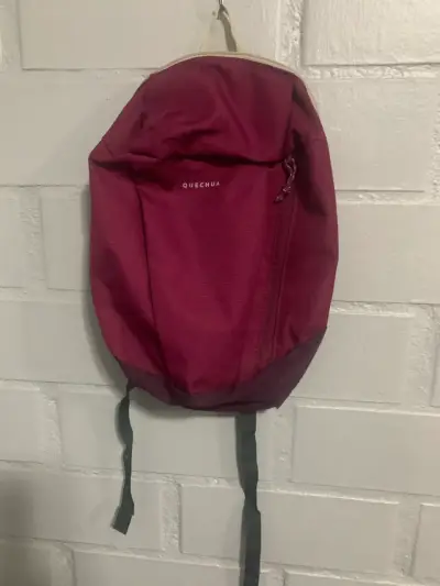 Mochila Quechua burdeos - miniatura 1