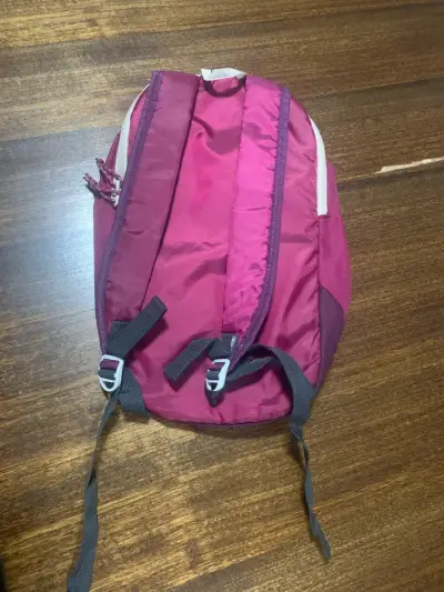 Mochila Quechua burdeos - miniatura 4