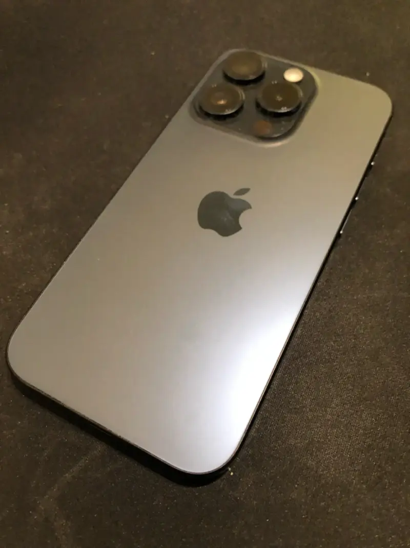 iPhone 15 pro - 4