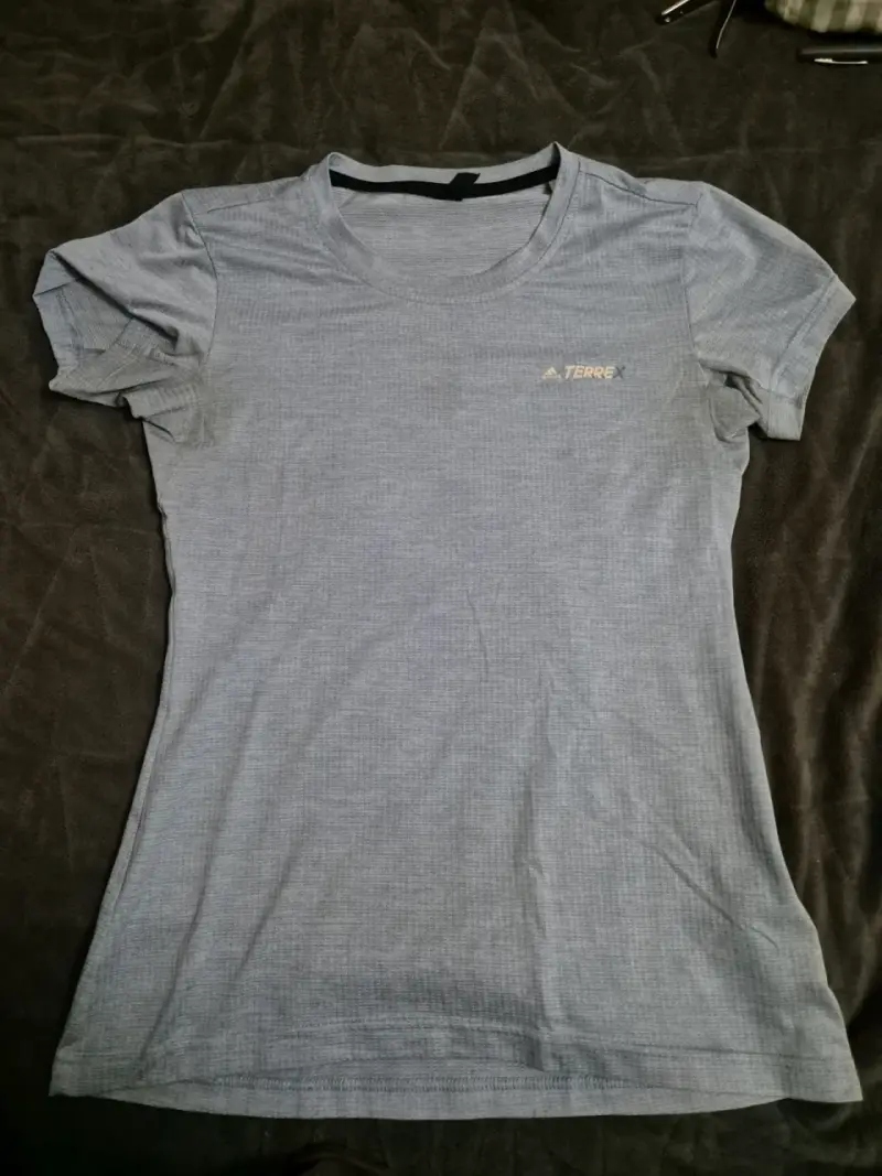 Polera celeste deportiva adidas Terrex - 1