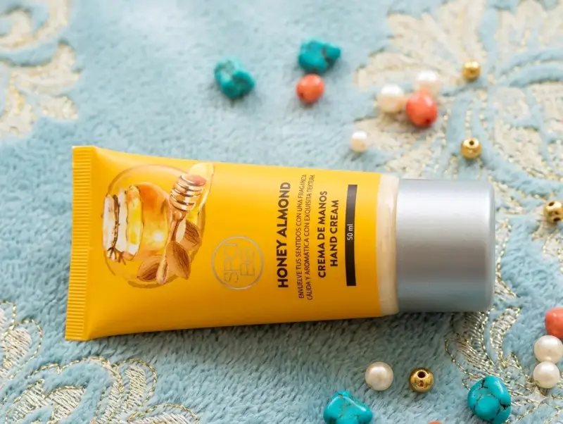 Crema de manos miel y almendra