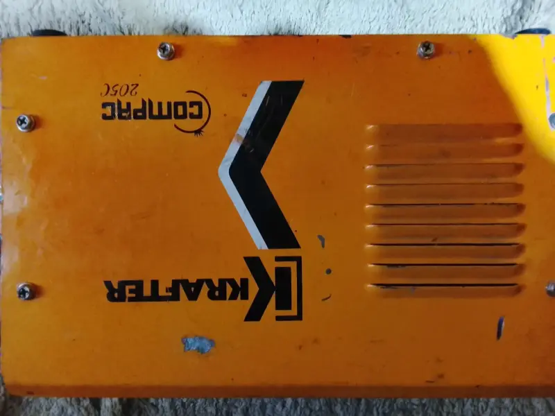 Soldadora Inverter IGBT 205C - 3