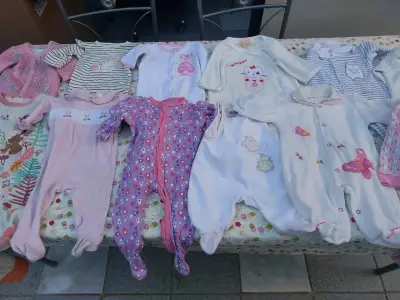 Lote de ropa de bebé variada - miniatura 6