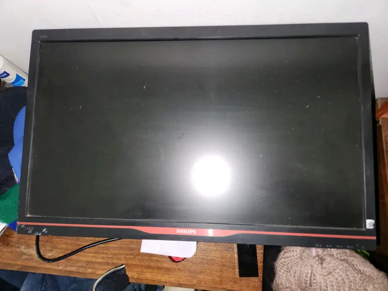 Monitor Philips 24 pulgadas - 1