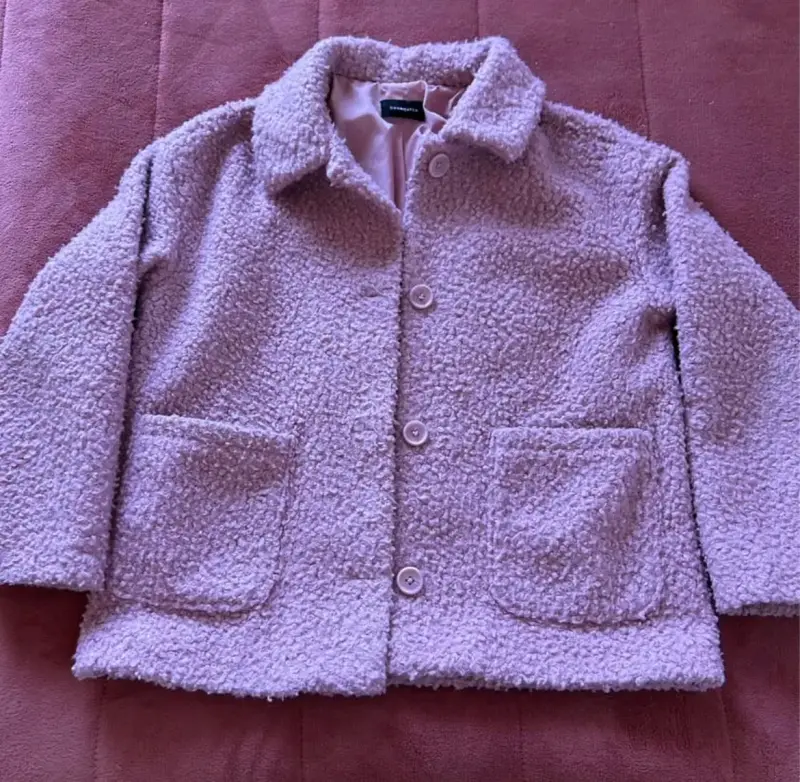 Chaqueta de lana rosada - 1