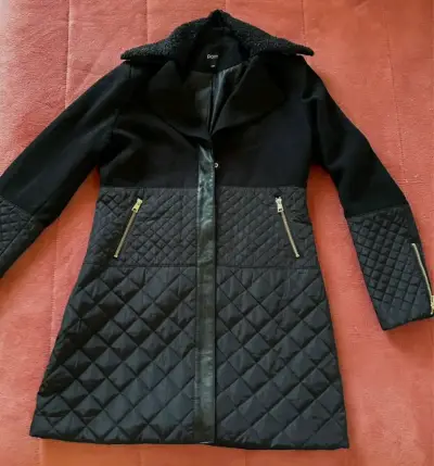 Chaqueta de lana rosada - miniatura 2