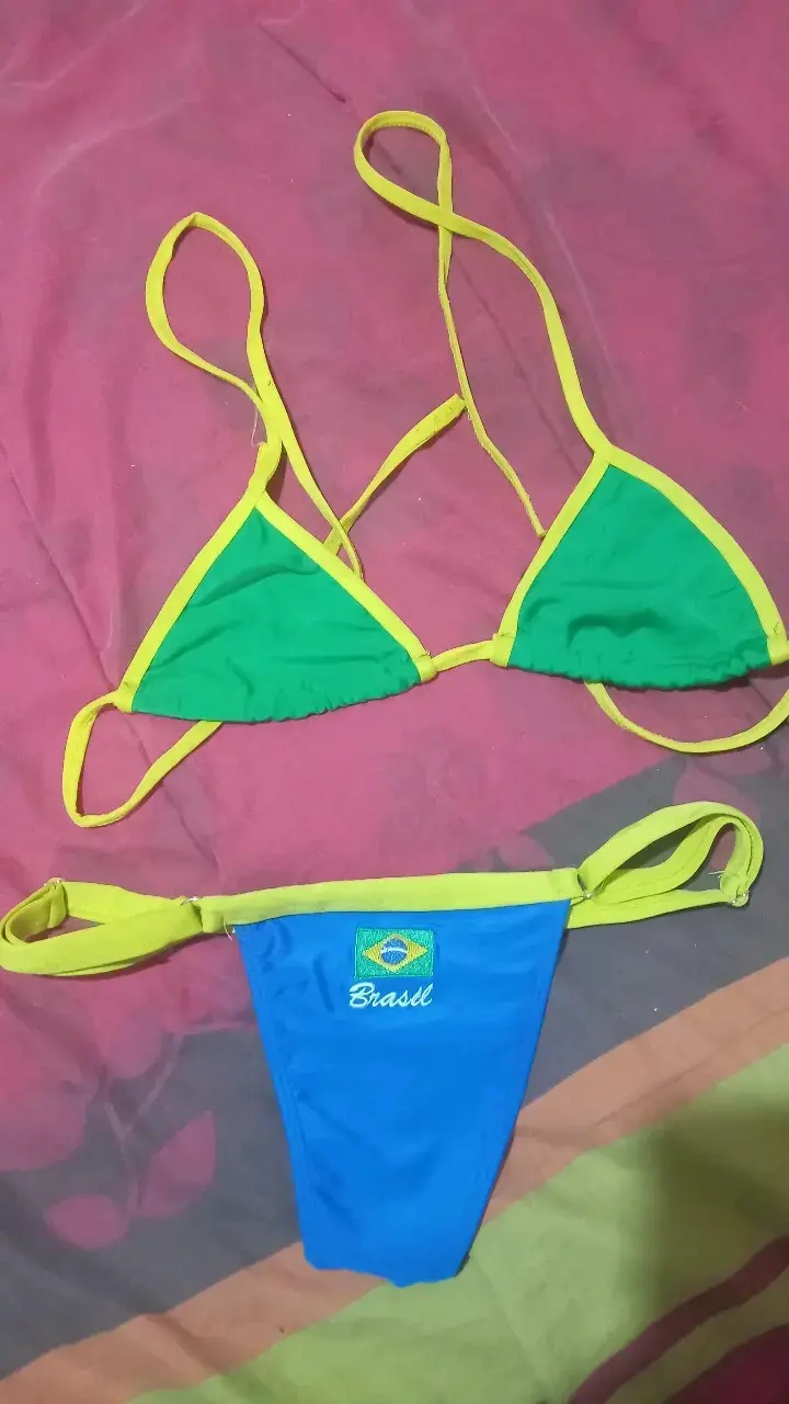 Camiseta deportiva blanca y negra - 4