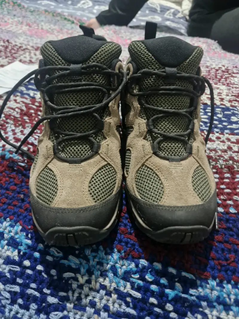 Zapatillas de trekking verdes - 1