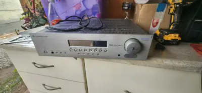 Amplificador Cambridge Audio usado - miniatura 2