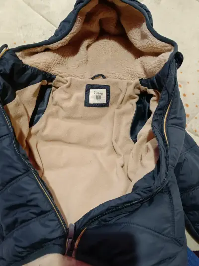 Chaqueta acolchada azul para niños - miniatura 1
