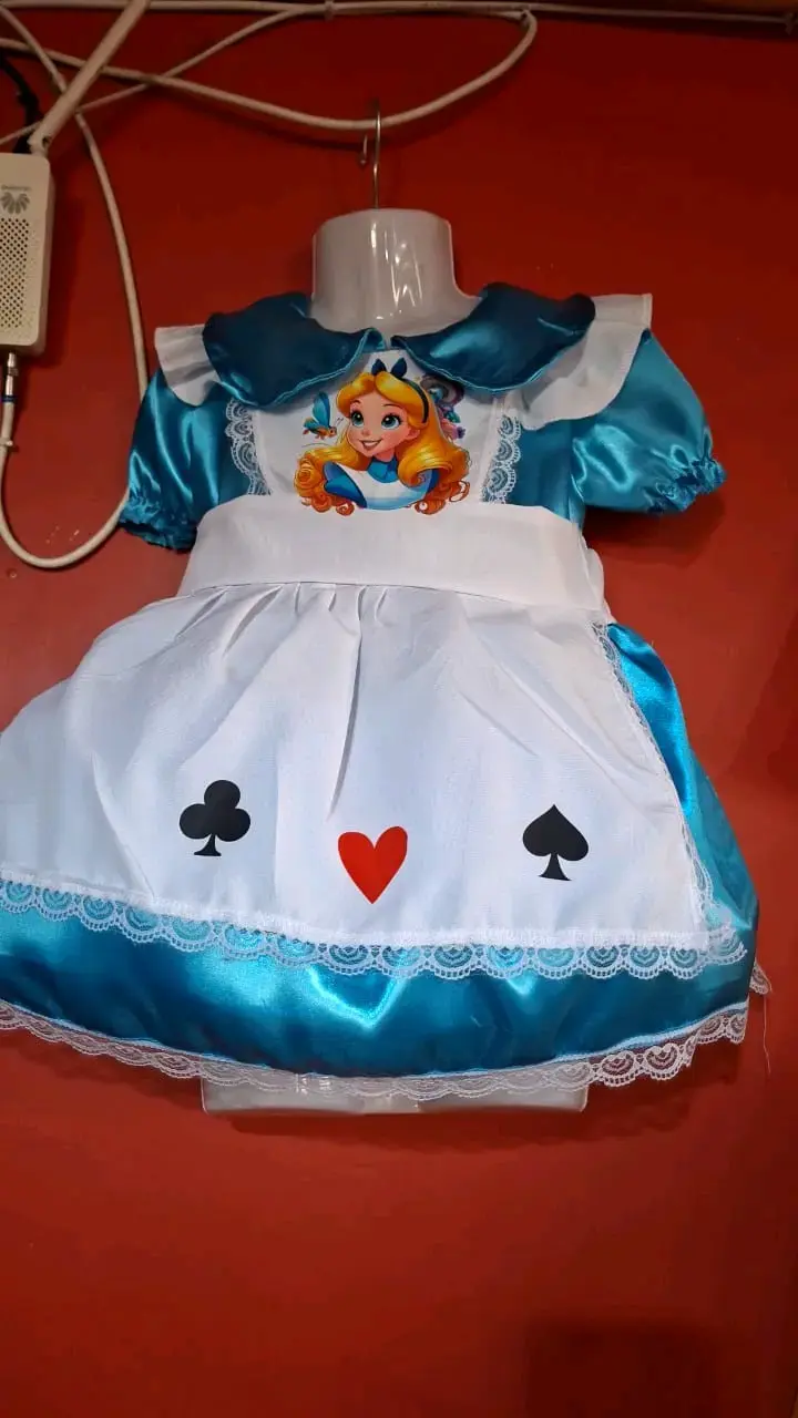 Disfraz azul de personaje infantil cenicienta