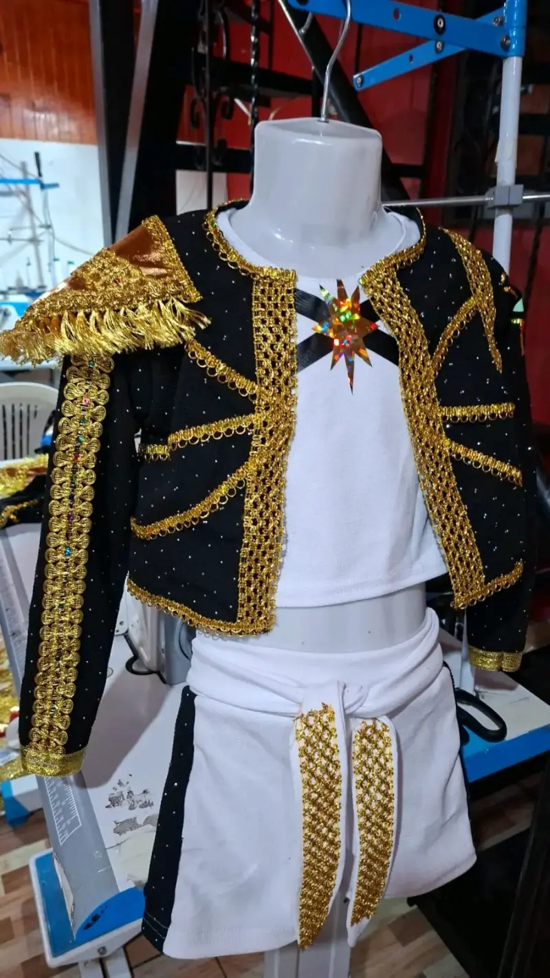 Traje infantil de gala dorado kpop - 1