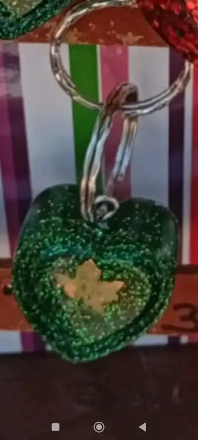 Llaveros de resina,y jabones artesanales - miniatura 1