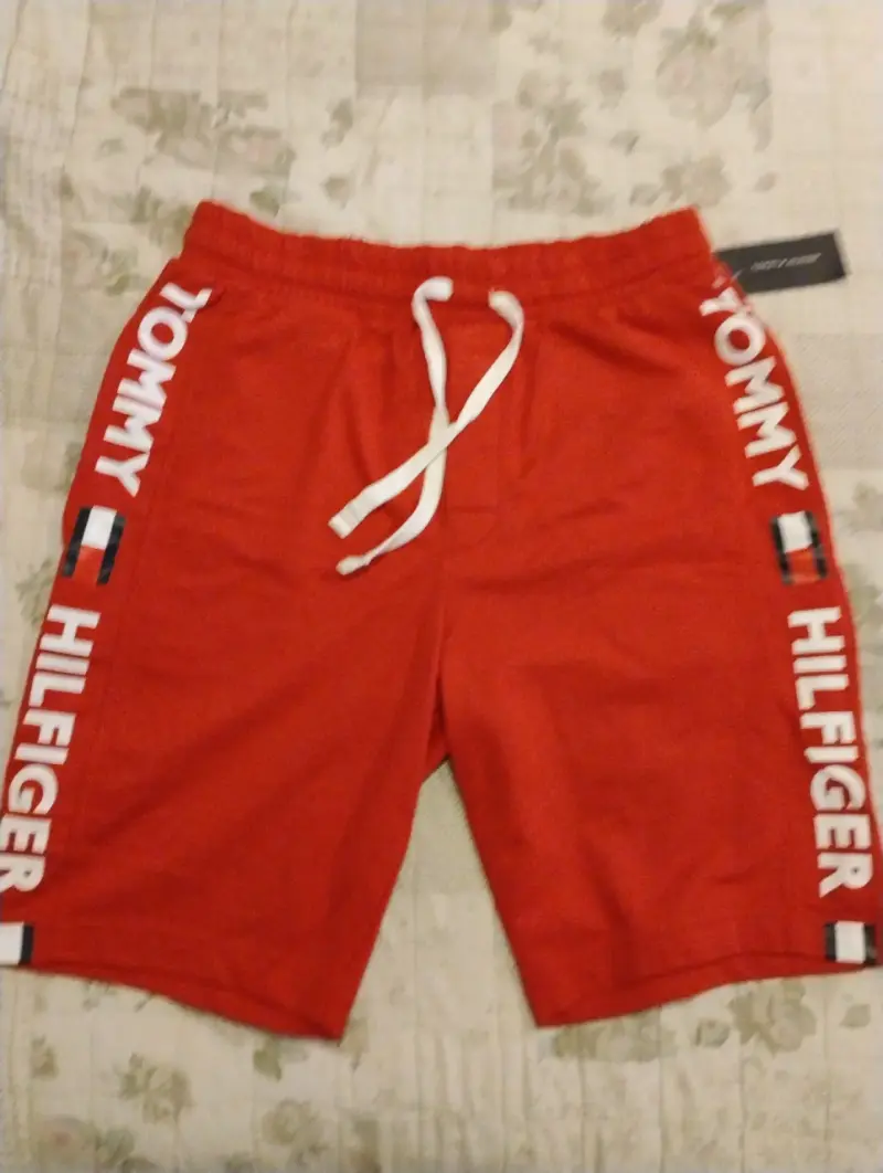 Shorts rojos Tommy Hilfiger - 1