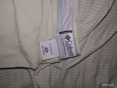 Pantalon Columbia talla 38 secado rapido - miniatura 2