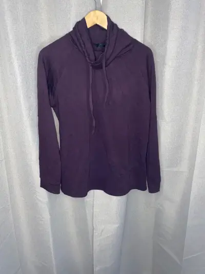 Polerón unisex de cuello alto - miniatura 1