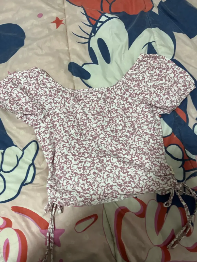 Polera floreada manga corta - 1