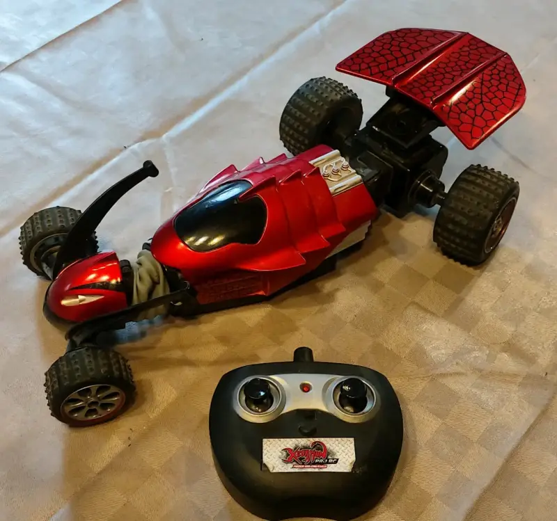 Auto a control remoto rojo (Xcorpion) - 2