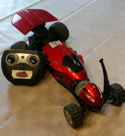 Auto a control remoto rojo (Xcorpion) - miniatura 3