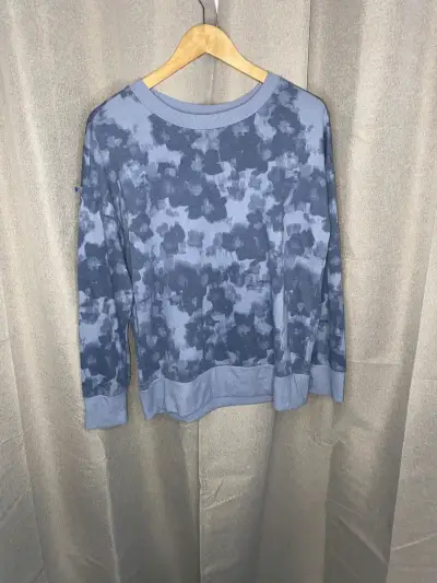 Polerón azul con estampado floral - miniatura 1