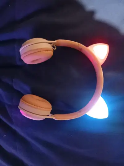 Audífonos con orejas de gato, Bluetooth y led - miniatura 2
