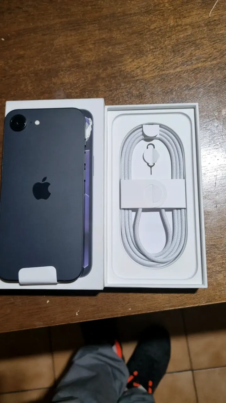 Iphone 17e - 2