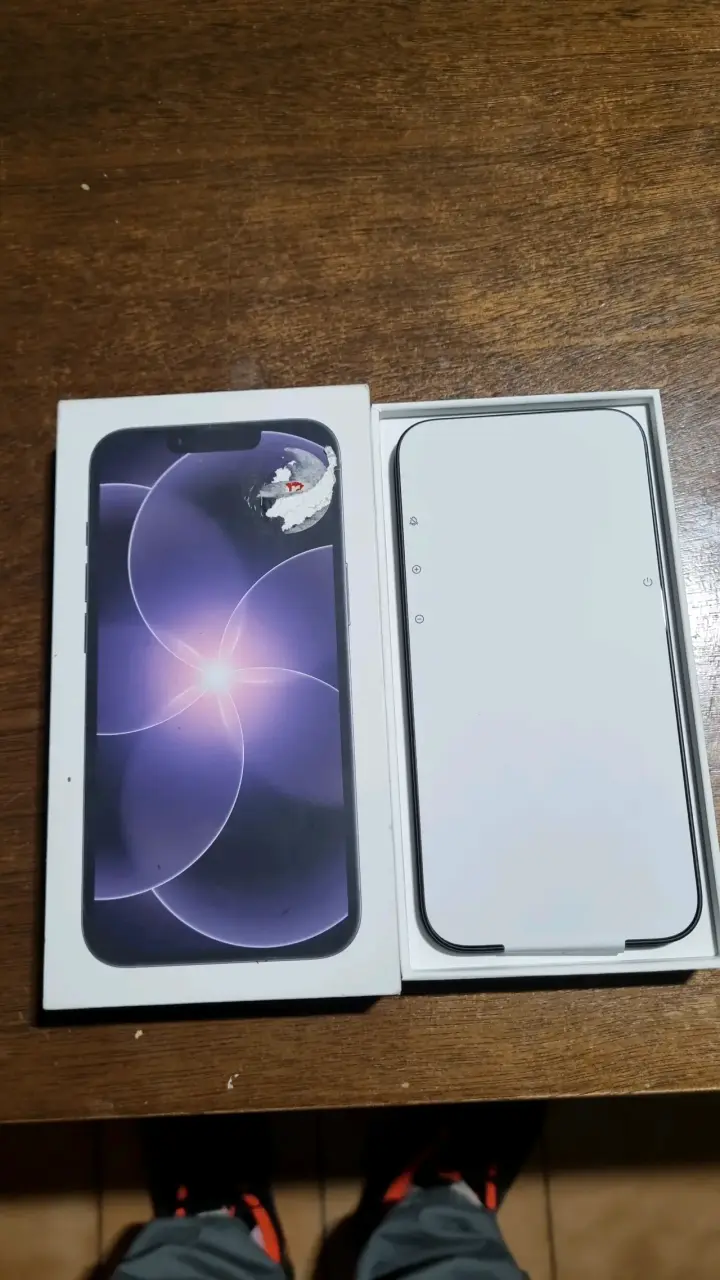 Iphone 17e - 3