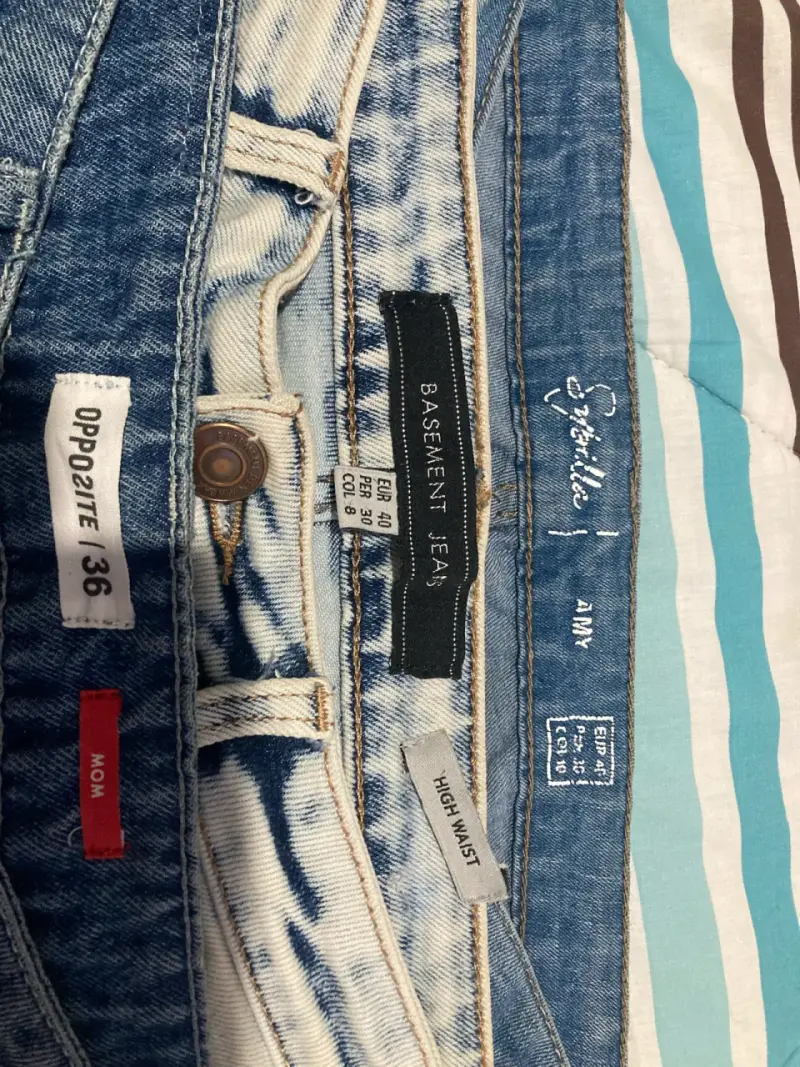 Lote de tres jeans desgastados - 2