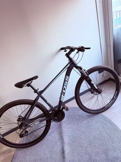 Bicicleta de montaña FOSS negra - miniatura 1