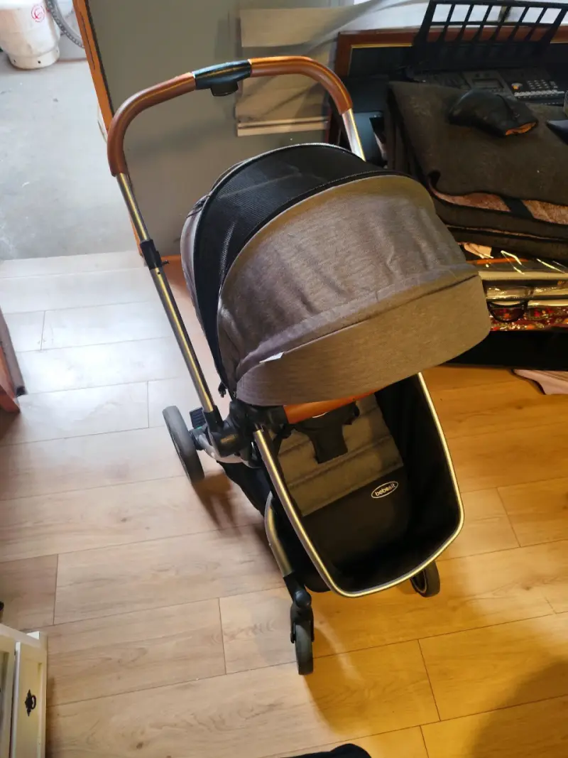 Coche para bebé marca Bebesit - 3