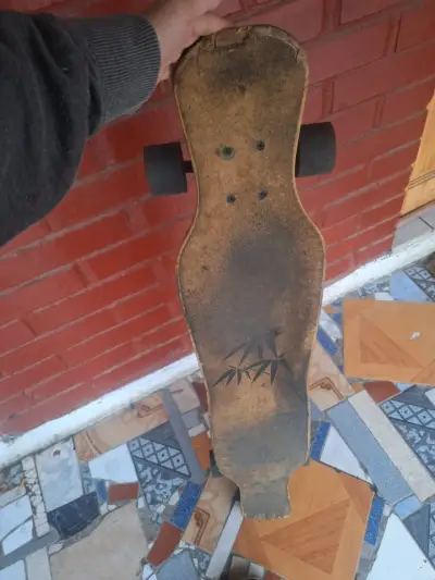 Longboard en estado usado - miniatura 1