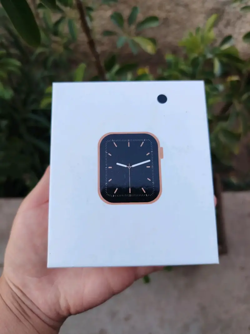 Smartwatch negro con caja - 4
