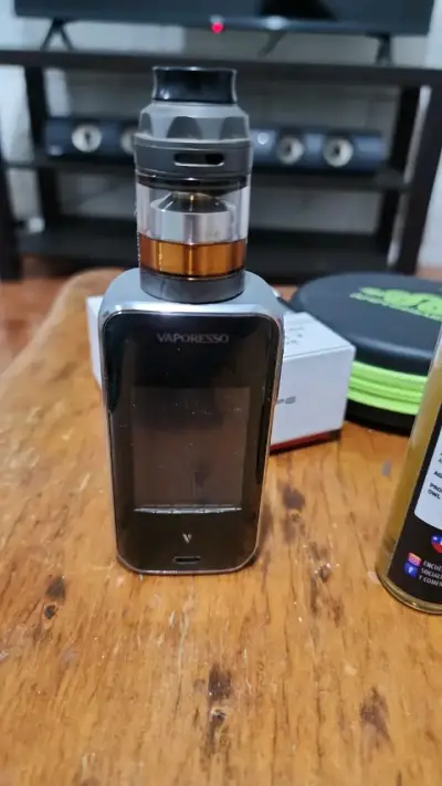 Cigarrillo electrónico Vaporesso deluxe - miniatura 1