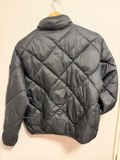 Chaqueta acolchada negra - miniatura 2