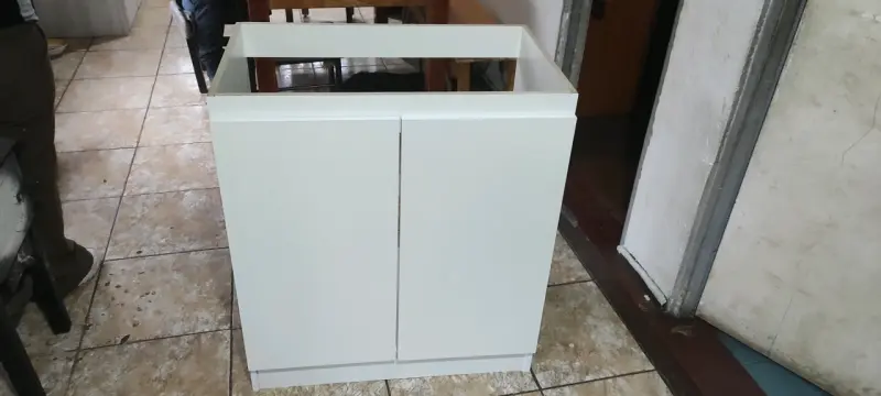 Base de mueble blanca - 2