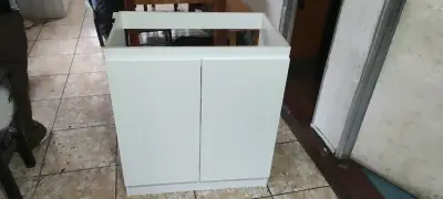 Base de mueble blanca - miniatura 2