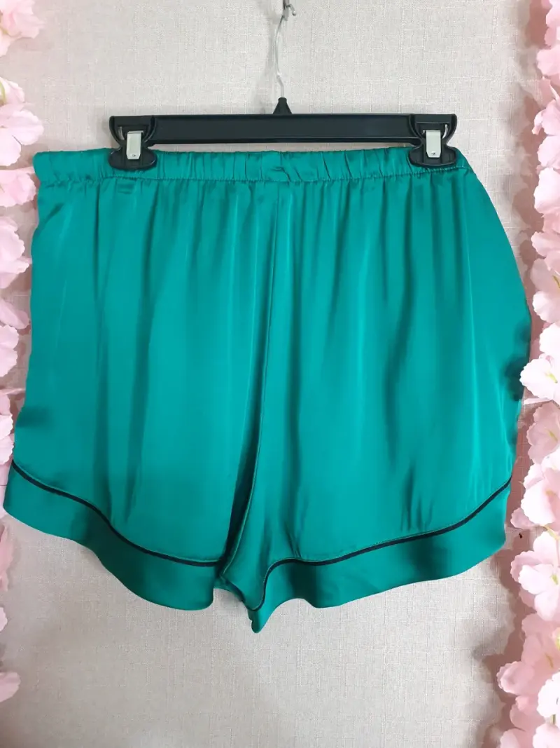 Shorts verdes de satén - 2