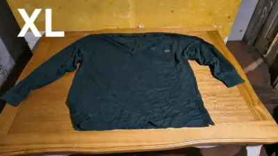 Polera verde manga larga XL - miniatura 1