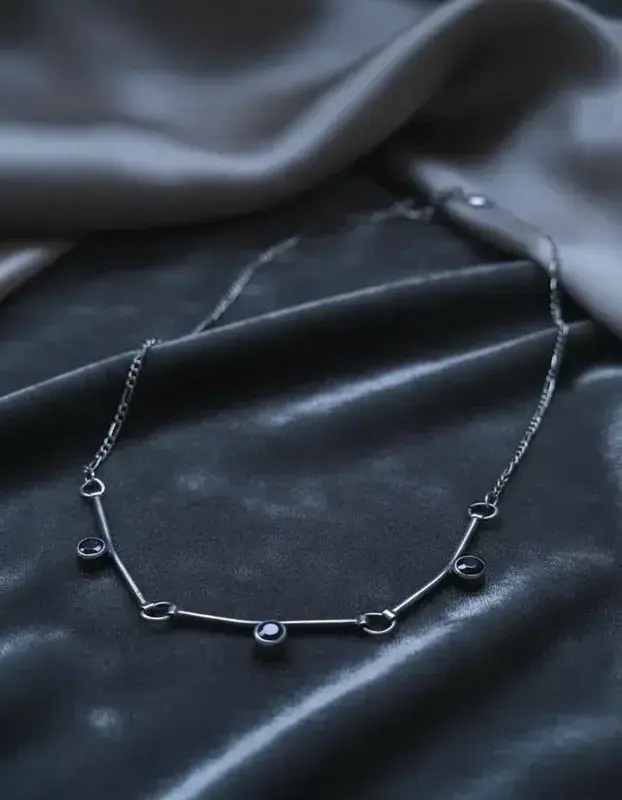 Collar minimalista con piedras - 2