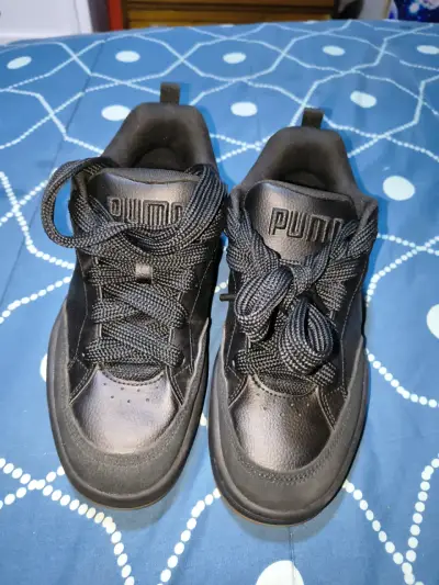 Zapatillas Negras Puma Deportivas - miniatura 1