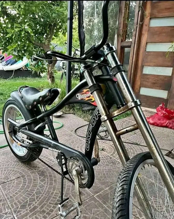 Bicicleta estilo retro negra - 1
