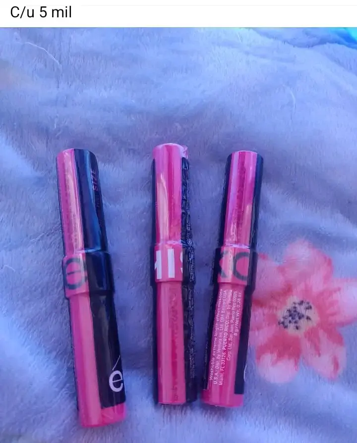 Brillo labial rosa ELF - 1