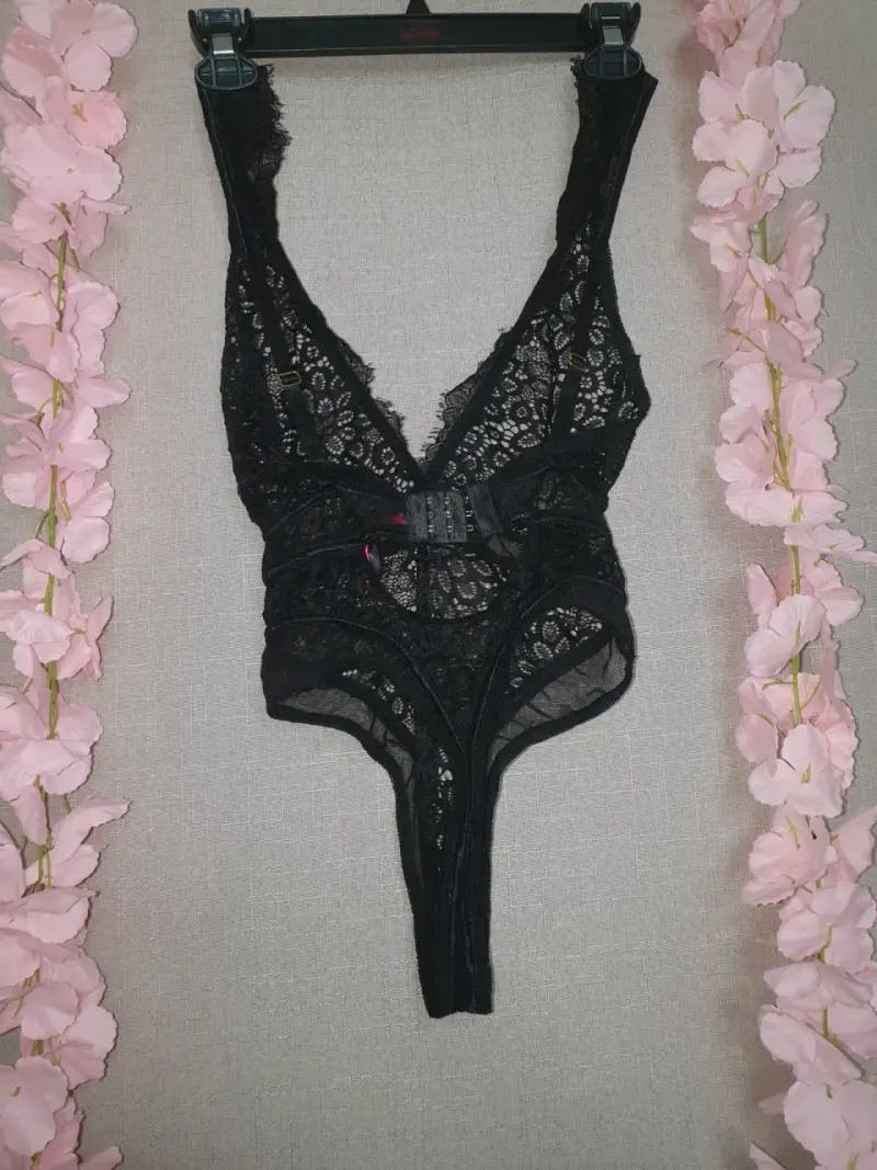 Body de encaje negro elegante - 2