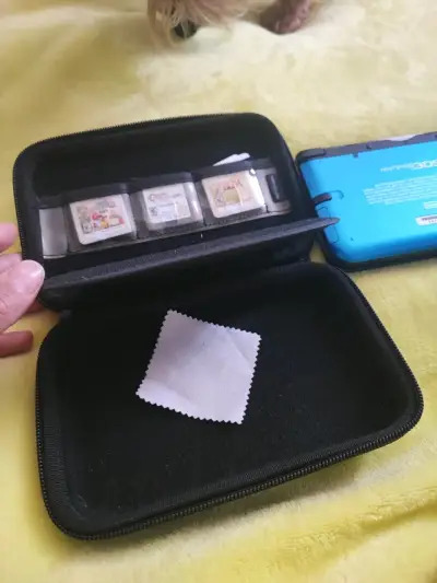 Nintendo 3DS con 4 juegos - miniatura 4