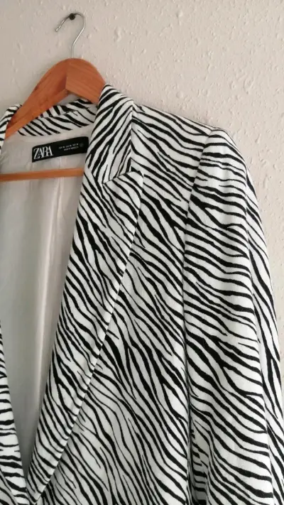 Blazer estampado cebra Zara - miniatura 2