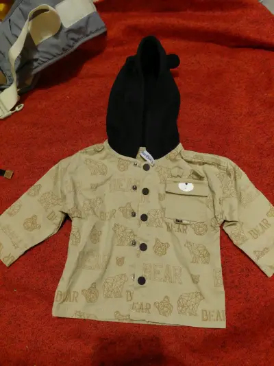Chaqueta infantil con capucha - miniatura 1